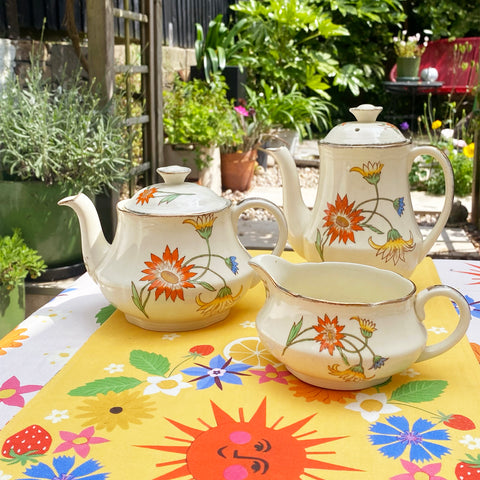 Vintage teapot, coffeepot & jug | Alfred Meakin Sunburst design | 1930's floral